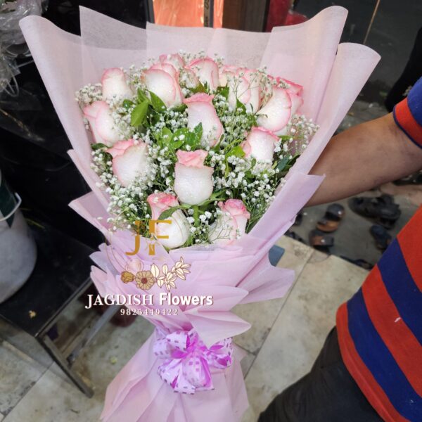 Pink rose with gypso bunch bouque