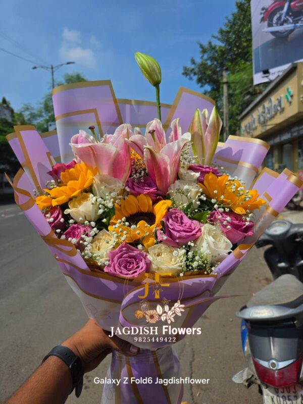 Pink and White Rose bouquet with Sunflower
