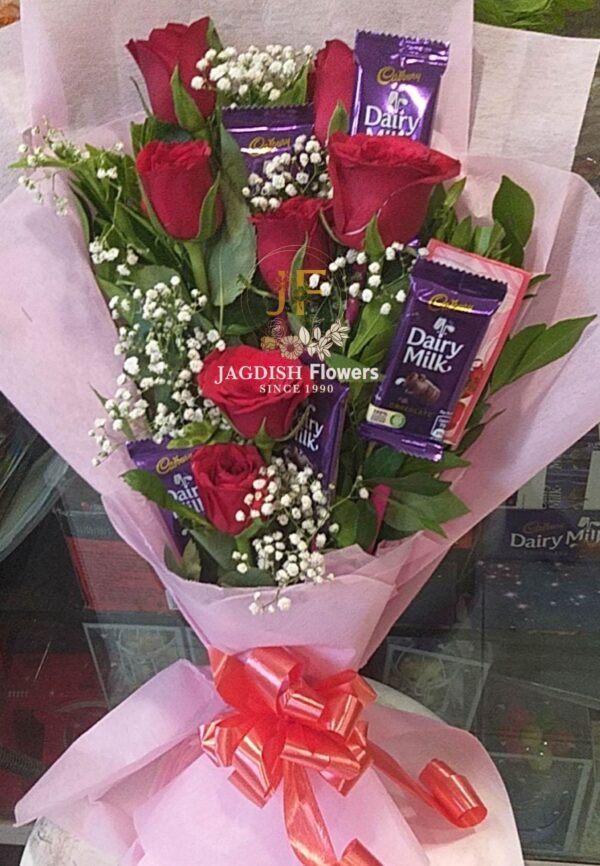 Red Roses Chocolate Bouquet with Dairy Milk and KitKat