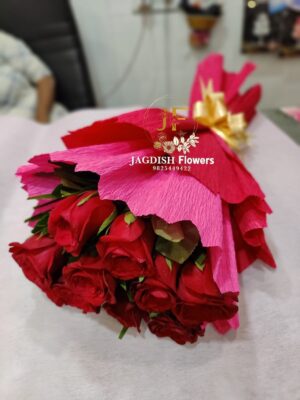 Beautiful 10 red rose bouquet