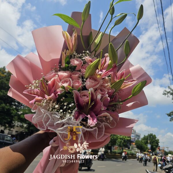 Pink lilies with pink rose bouque