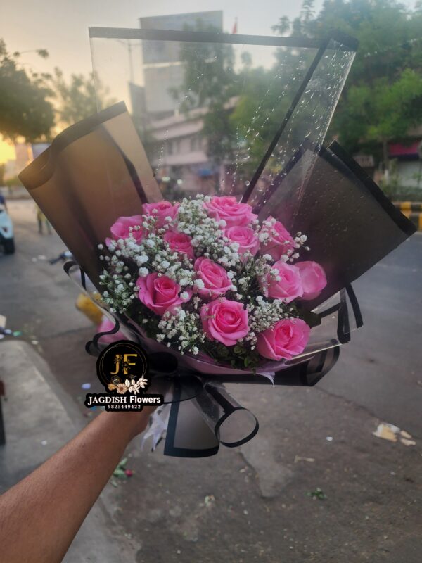 Red rose bouquet with gypso - Image 3