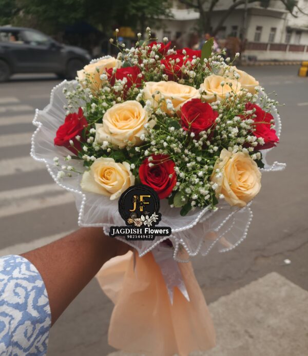 New Red & peach roses bouquet