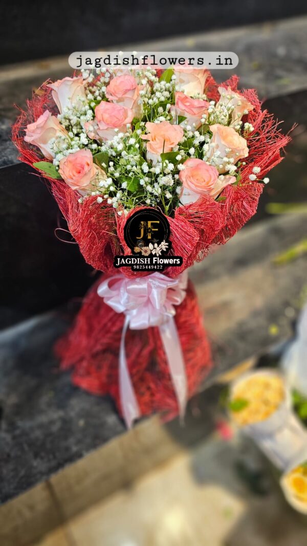 Jumeliya roses bouquet