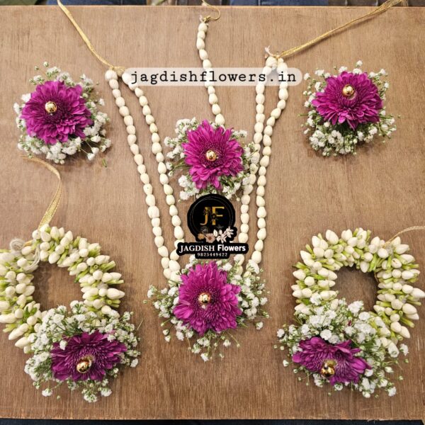 Purple sevanti & tagar ornaments