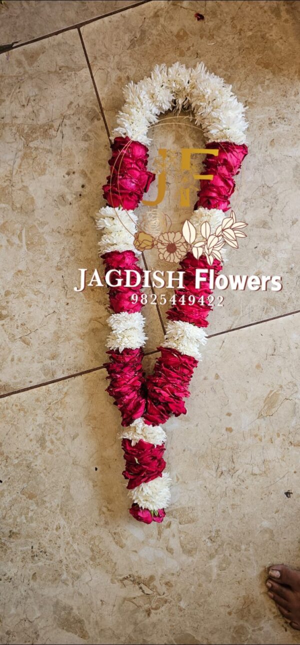 rose and sevanti single  mala